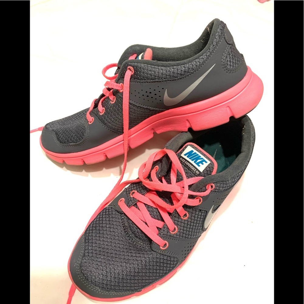 NIKE FLEX EXPERIENCE RN Running Shoes